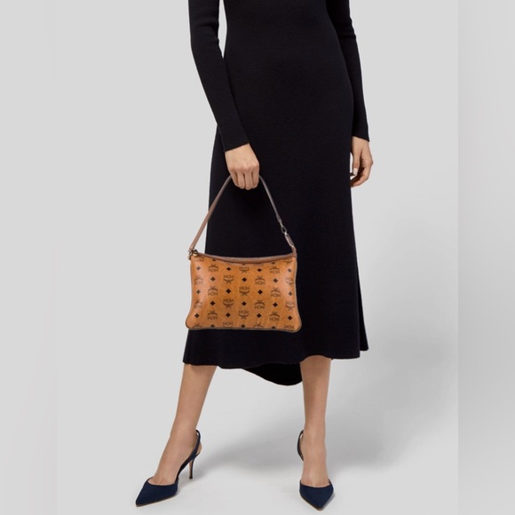 MCM
Logo Jacquard Leather Shoulder Bag W/COA - Picture 2 of 10